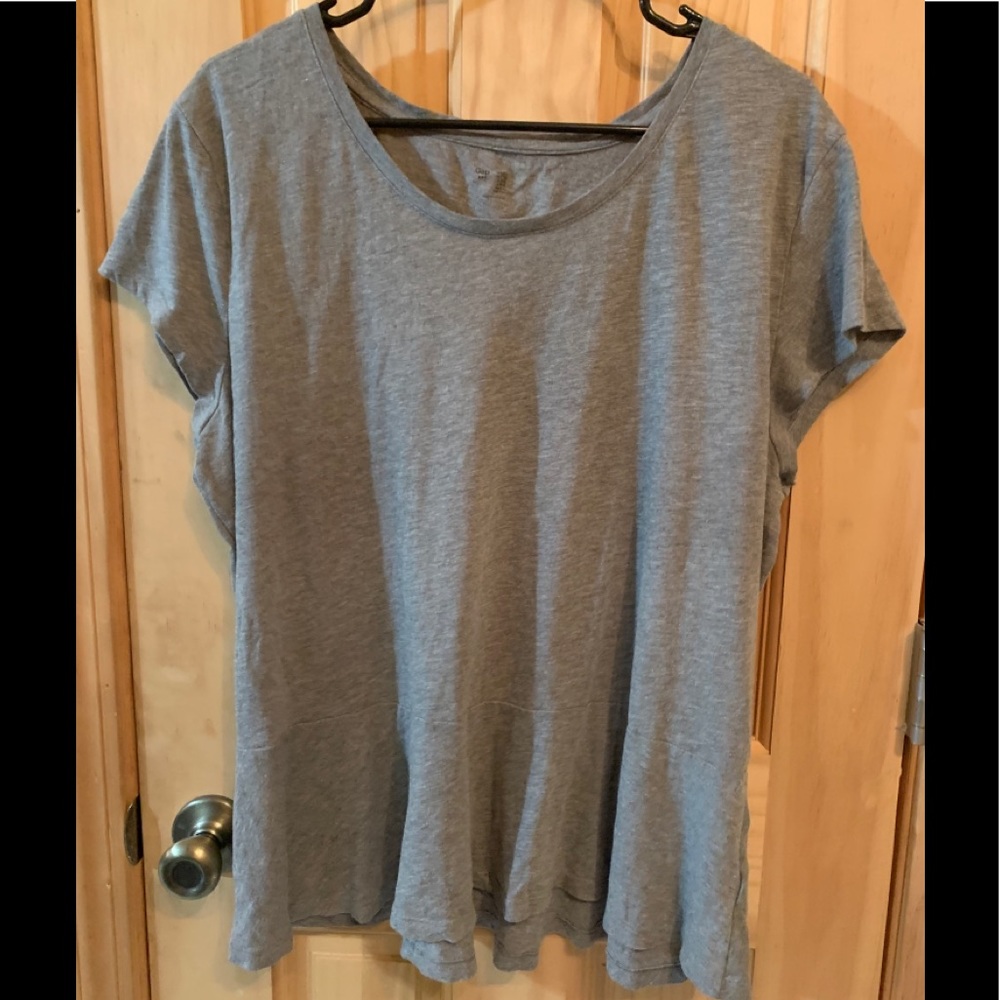 Peplum tee